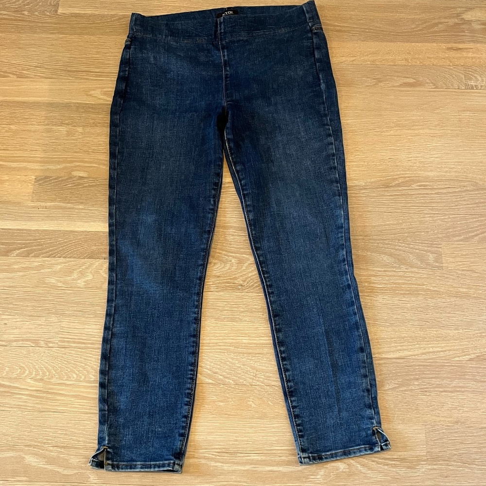 NYDJ Pull On Alina Size 6